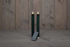 Anna’s Collection 2st. LED Rustiek Wax Diner Kaars Antiek Groen H23 Cm -Meubeldecoratie Winkel anna s collection 2st led rustiek wax diner kaars antiek gro 1000x668 6321dddf14615 l