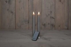 Anna’s Collection 2st. LED Rustiek Wax Diner Kaars Taupe H23 Cm -Meubeldecoratie Winkel anna s collection 2st led rustiek wax diner kaars taupe h23 1000x668 6321ddcbd5689 l