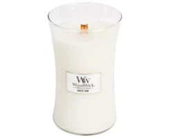 WoodWick White Teak Large Candle 5 WoodWick White Teak Large Candle -Meubeldecoratie Winkel woodwick white teak large candle 1613642578 1 l