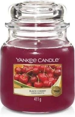 Yankee Candle Black Cherry Medium Jar