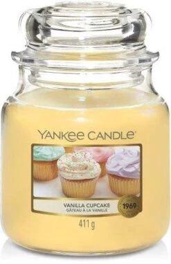Yankee Candle Vanilla Cupcake Medium Jar